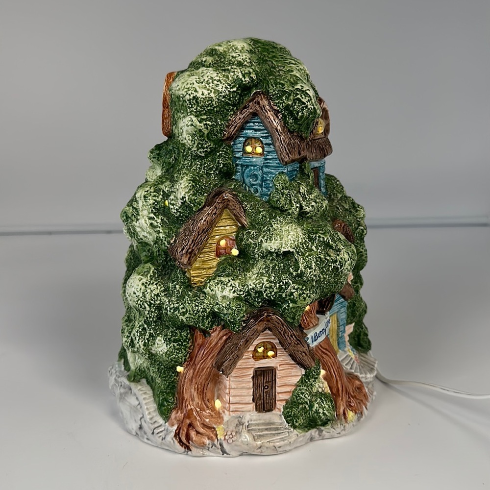 Brinn’s 1988 One Bunny Lane Ceramic Easter Tree House - Light Included